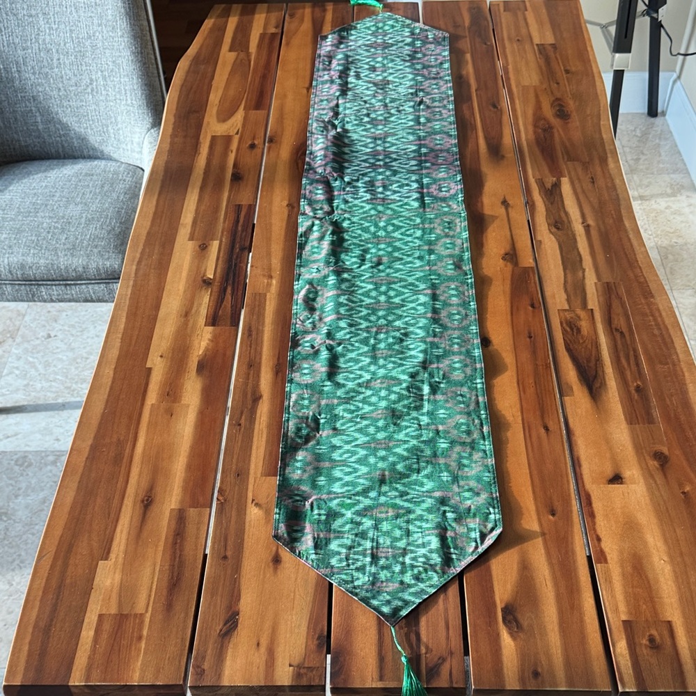Table Runner handmade in Bali